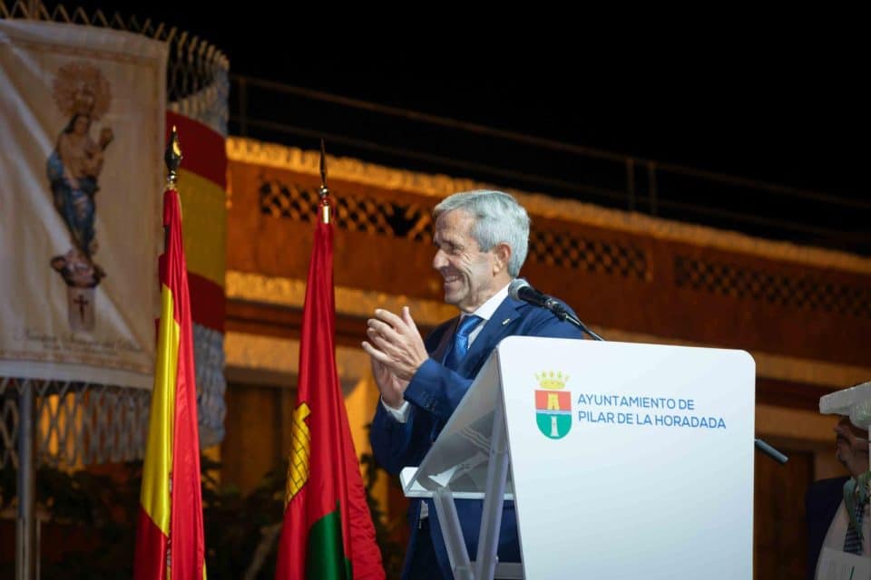 Pilar de la Horadada para comenzar la construcción del nuevo auditorio