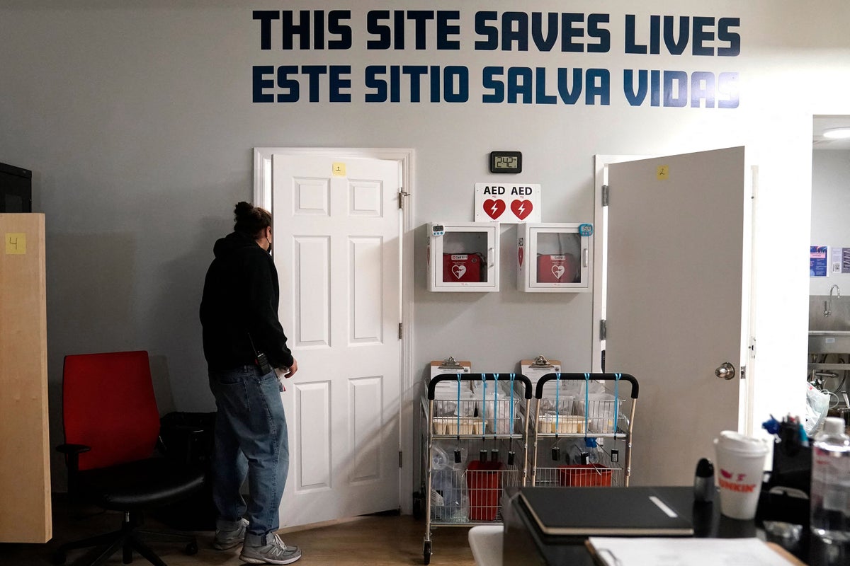 ¿Qué pasará con las muertes por sobredosis de opioides y drogas después de los recortes de los CDC?