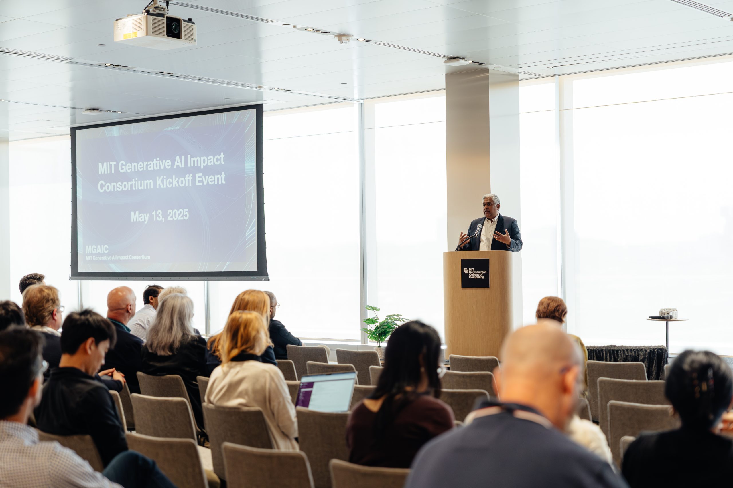 Los investigadores presentan ideas audaces para la IA en el evento de inicio del consorcio generativo de IA Generation AI | MIT News