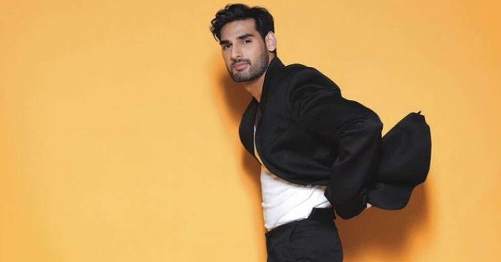¿Ahan Shetty protagonizará una película de acción dirigida por Birsa Dasgupta?