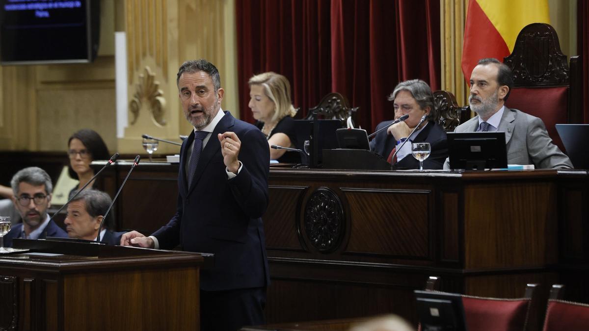 Pp y vox aprueban entre aplausos en baleares la ley que incluye la amnistía urbanística y permitirá construye en suelo rústico sin agotar el urbanizable