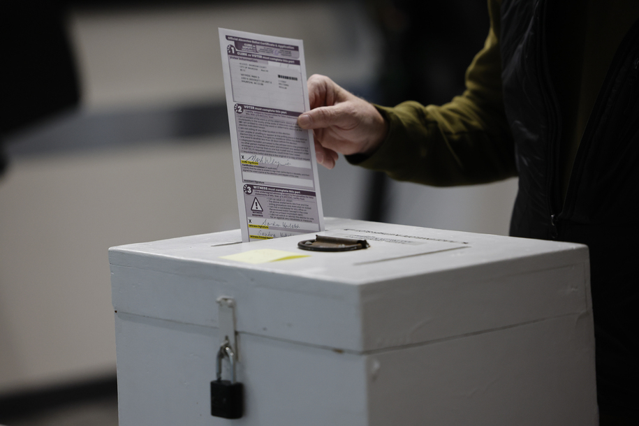 Funcionarios electorales estatales de los DOJ Peppers con solicitudes de datos para hacer cumplir las directivas de Trump