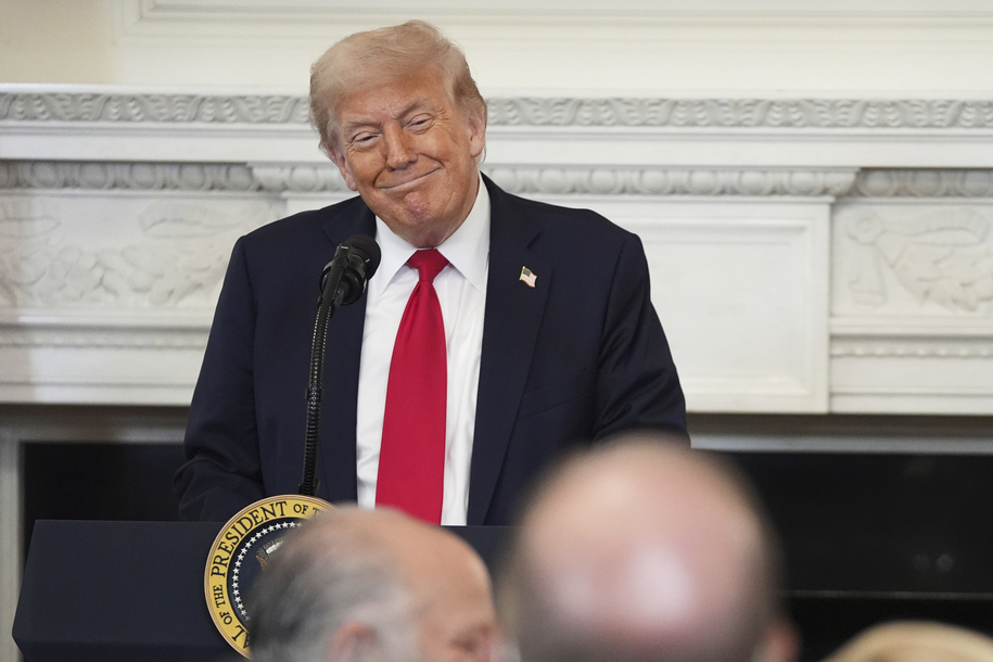 No creerás la última evidencia de la podredumbre cerebral de Trump