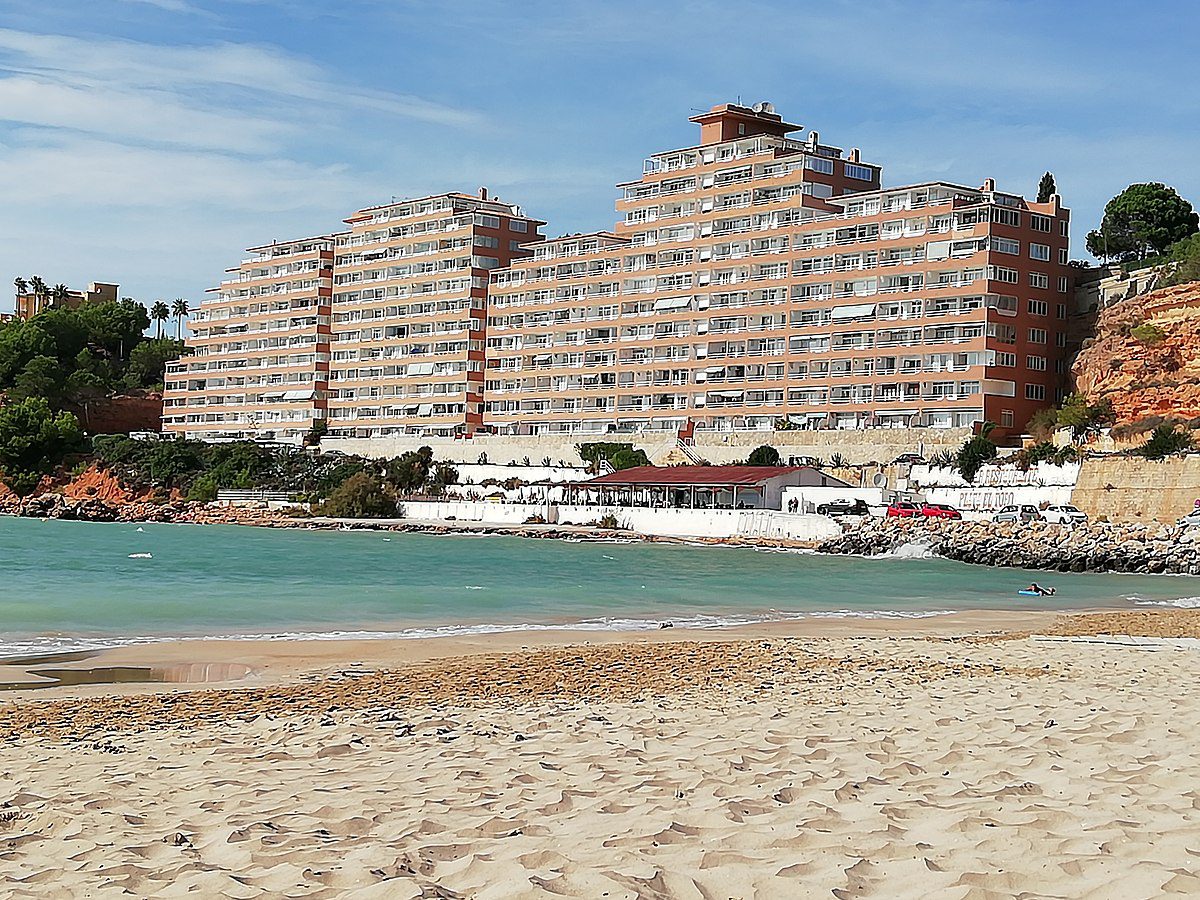 La pesadilla de la pareja de ancianos termina después de que los ocupantes ilegales británicos salen de Mallorca Apartment, poseer más de 20 €
