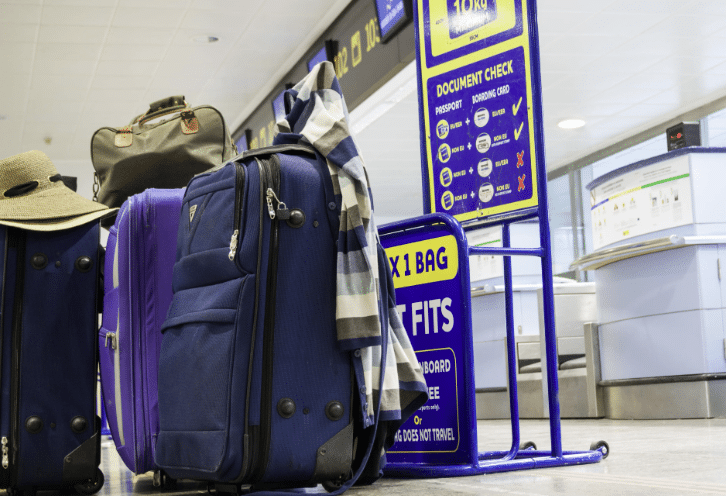 Ryanair para expandir el tamaño de la bolsa de cabina gratis en un 20% por delante de las nuevas reglas de la UE
