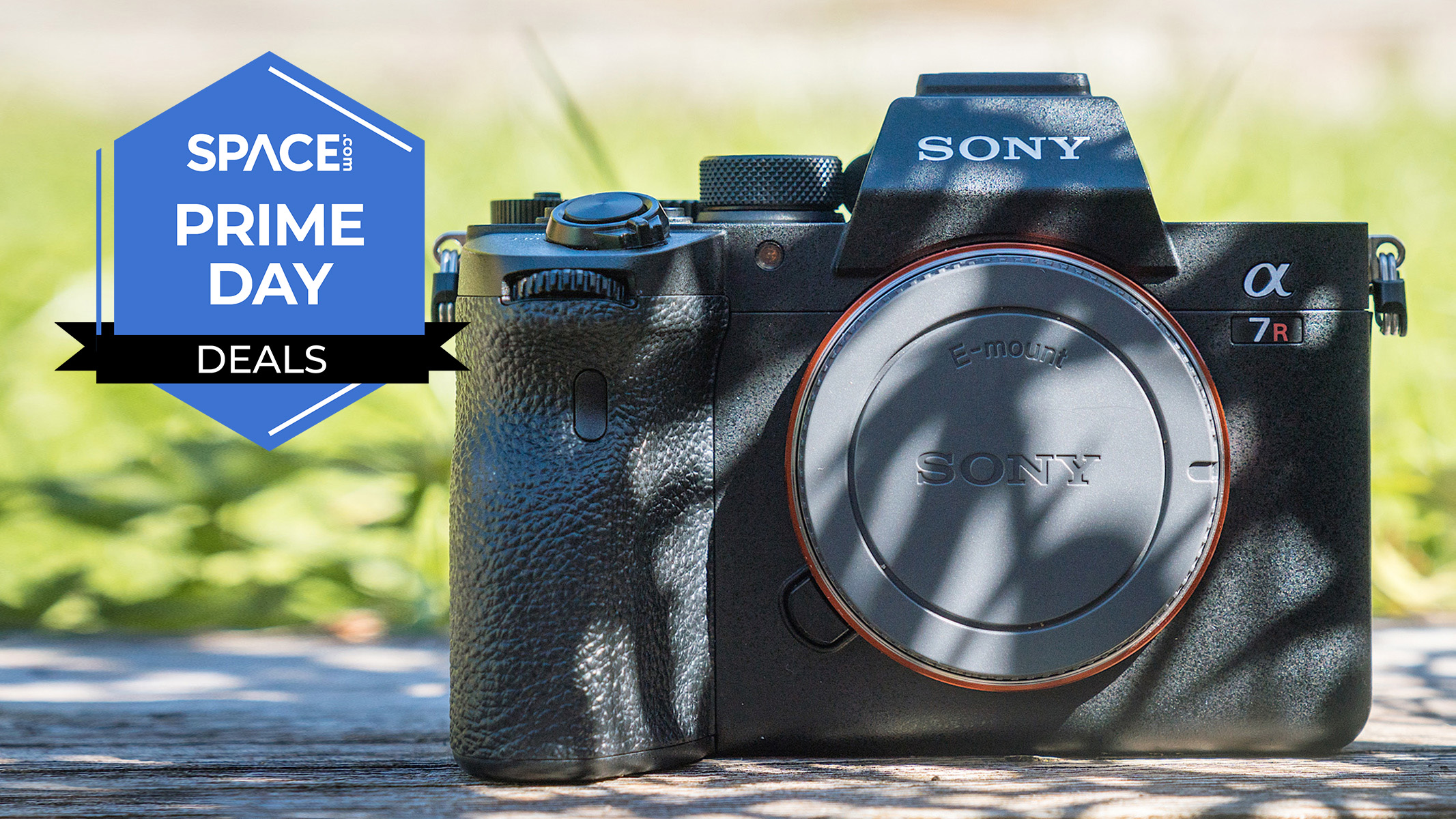 ¿Quieres un robo de último minuto? Ahorre $ 200 en esta cámara sin espejo Sony A7R IV de nivel profesional mientras Walmart se enfrenta a Amazon