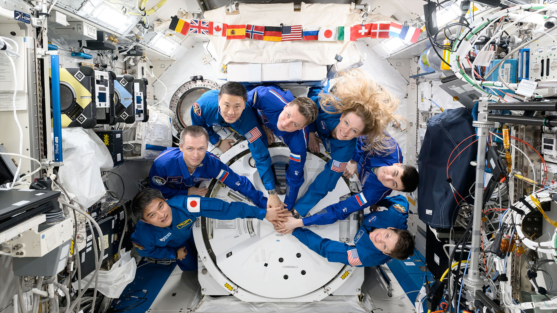 Ver ‘fuegos artificiales’ en la Tierra desde el espacio | En la ISS esta semana 26 de junio – 4 de julio de 2025