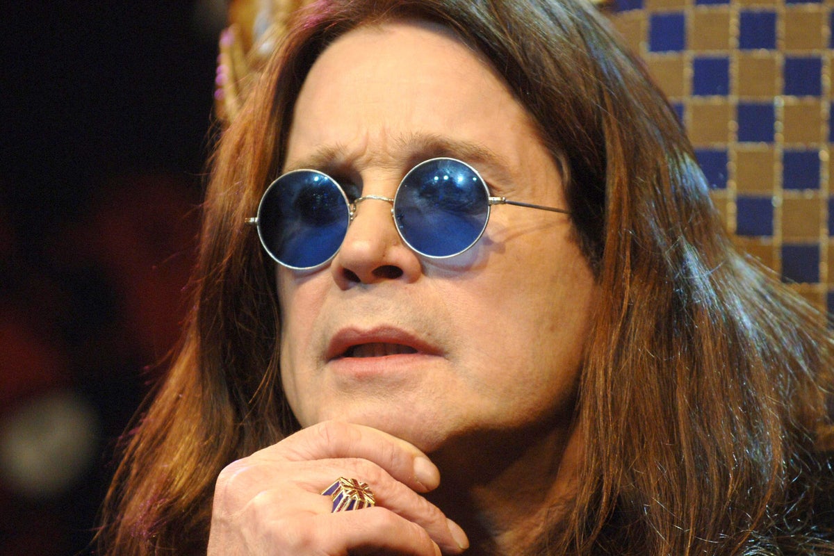Ozzy Osbourne, que sufrió con una forma de Parkinson, muere a los 76 años