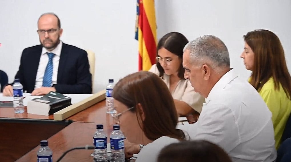 El alcalde de San Fulgencio afirma que la nueva moción de PSOE sin confianza es ilegal