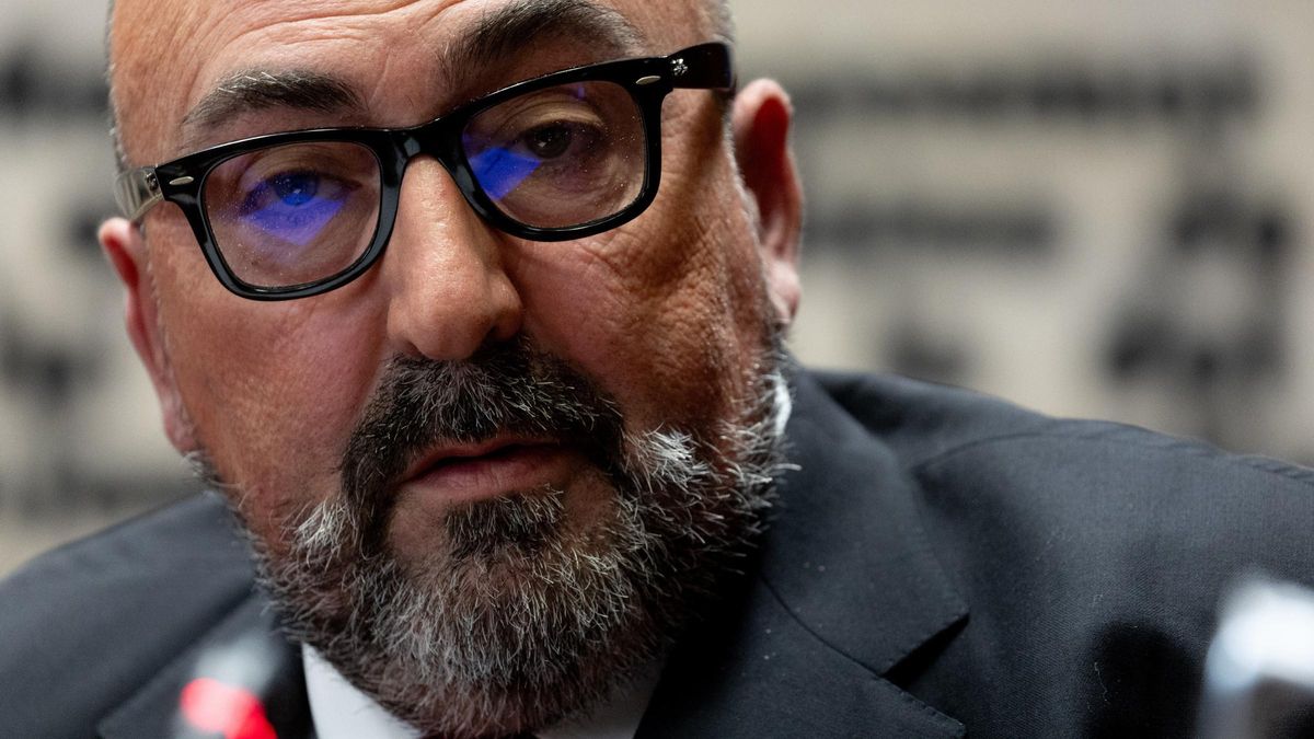Caso Koldo | Koldo utilizó una roja de colaboradores para espiar un cargas socialistas