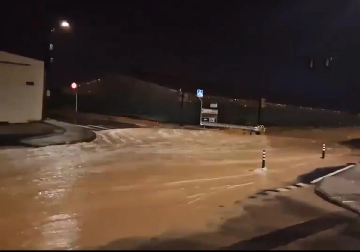 Reloj: brutal tormenta: sin precedentes para julio, llega a la españa Costa Blanca después de una larga ola de calor