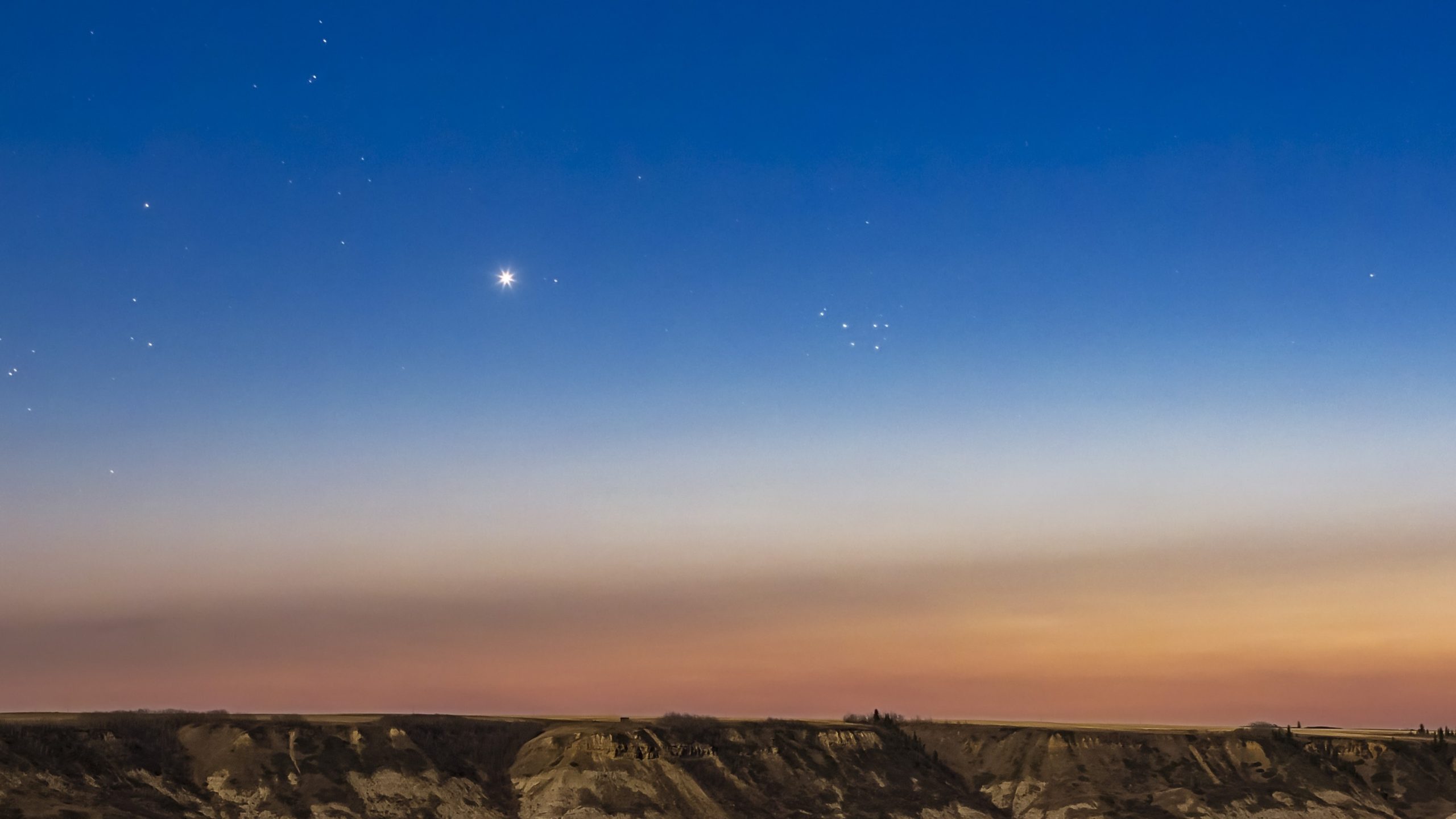 No te pierdas el brillo de las Pleyades con Venus en el cielo de Prevasta el 5 de julio