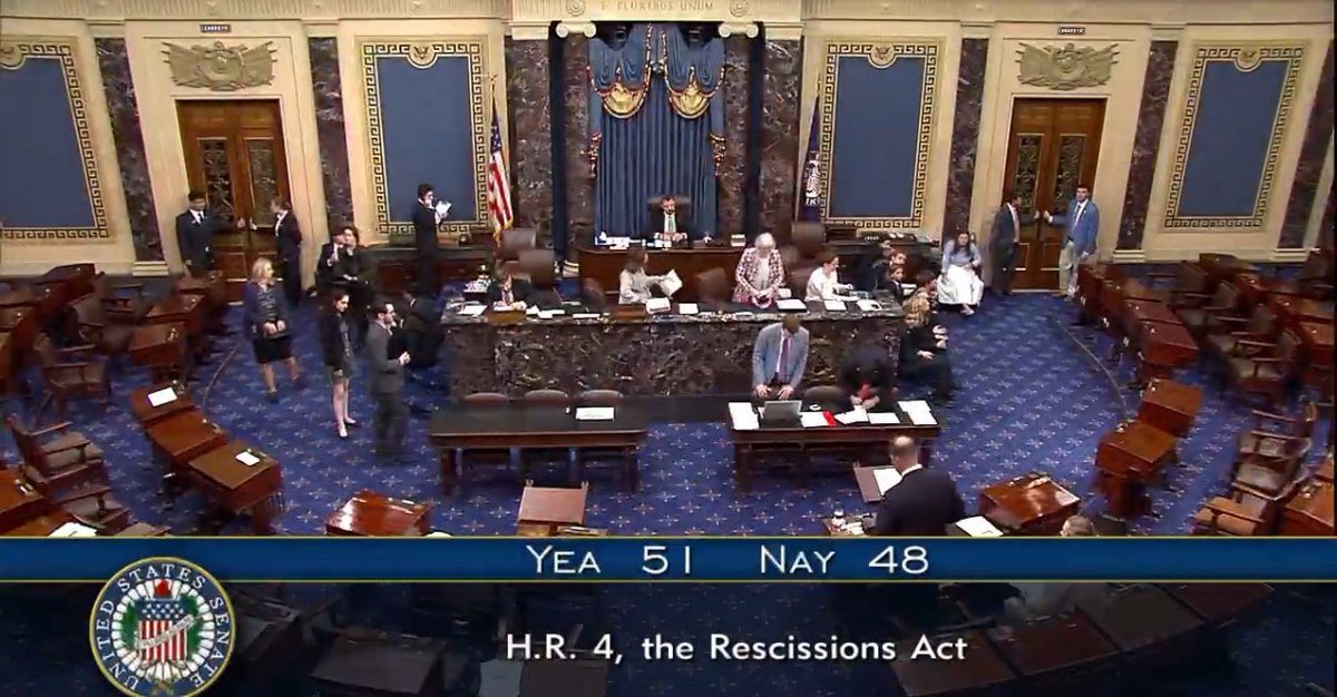 Justo en: El Senado pasa el plan de rescisión respaldado por Trump para desembolsar PBS, NPR y Slash Hinchado Ayuda Extranjera | El experto de la puerta de entrada