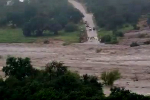 El video de lapso de tiempo alucinante muestra qué tan rápido ocurrió las inundaciones en Texas | El experto de la puerta de entrada