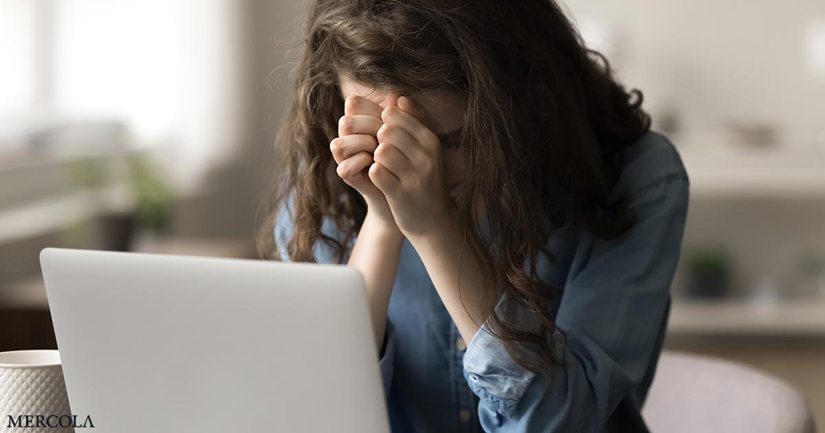 El exceso de trabajo cambia su cerebro de manera que afecte la cognición y la salud emocional