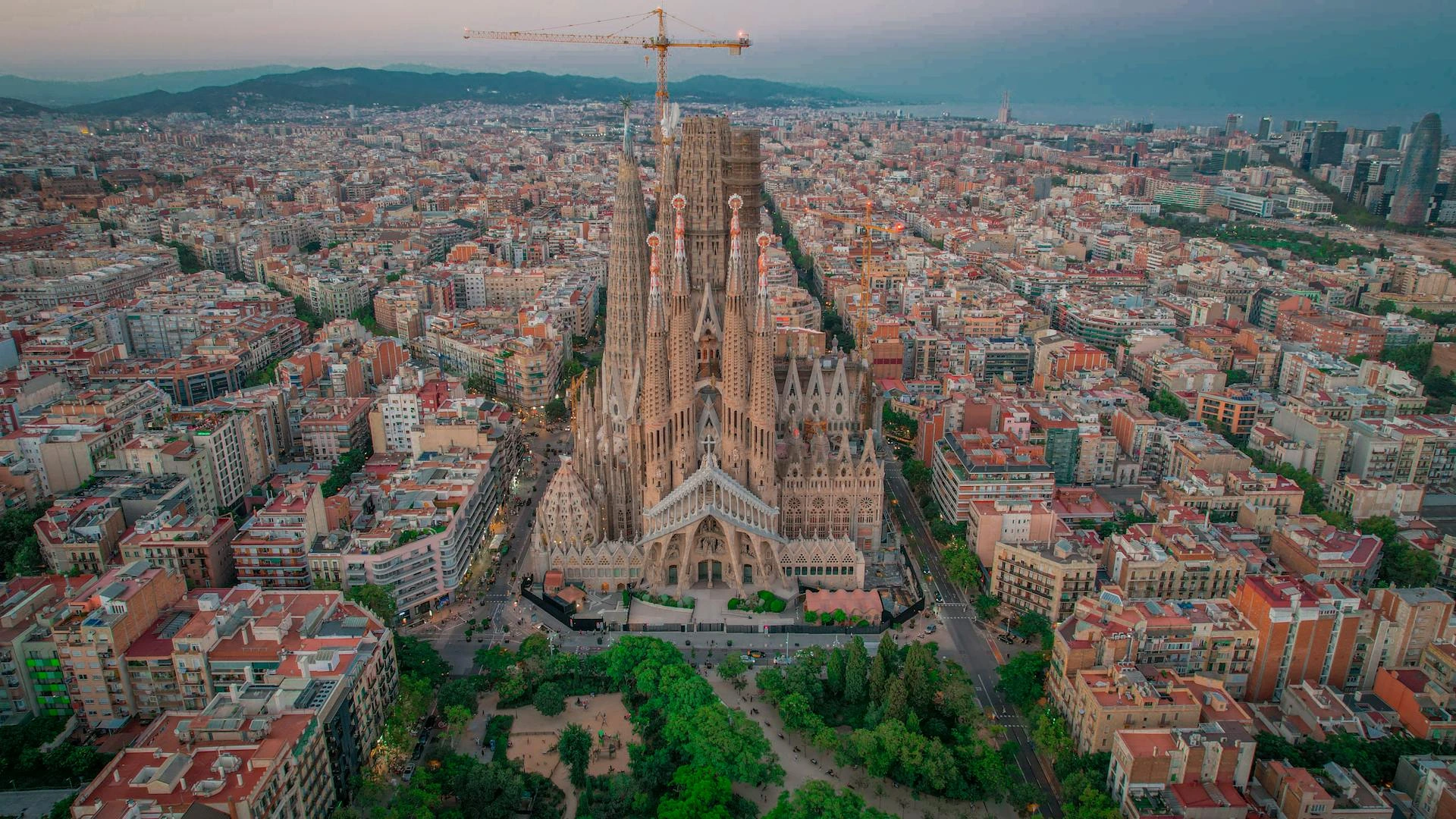 Sagrada Familia TripAdvisor 2025 Ganador: Atracción de viaje superior del mundo