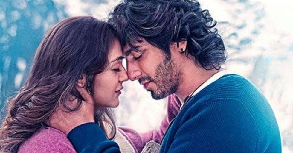 Reseña de la película Saiyaara: Ahaan Panday y Aneet Padda Shine en este conmovedor romance musical