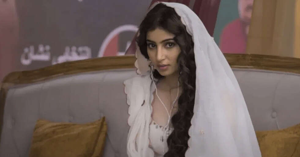 Detalles sobre la coprotagonista de Ranveer Singh Dhurandhar Sara Arjun