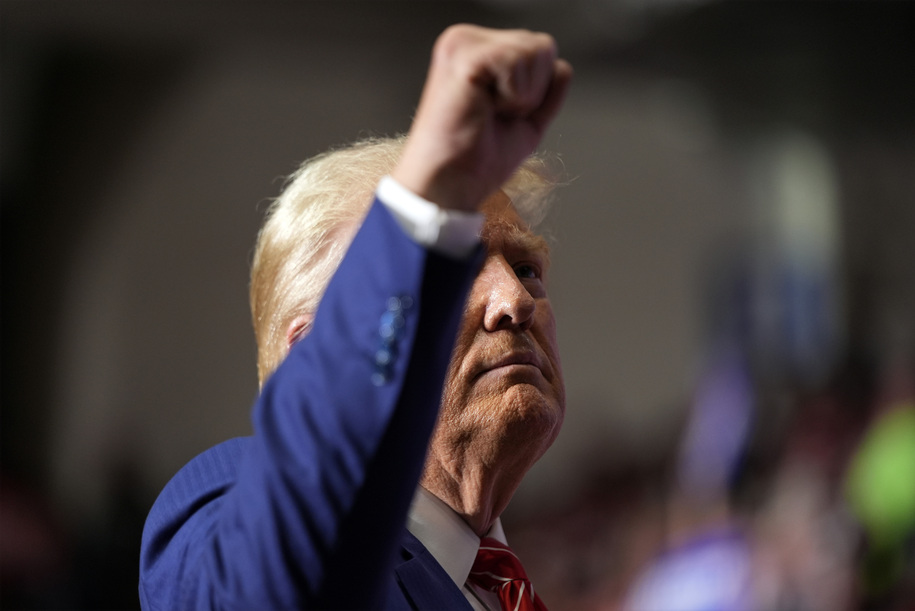 Hombre machista falso que Trump quiere ‘guerra’
