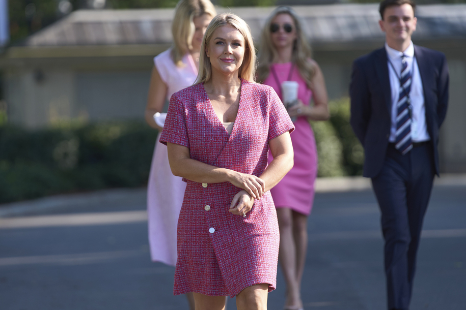 “Deportación Depósito”, la princesa de propaganda de Trump y un estado policial en crecimiento
