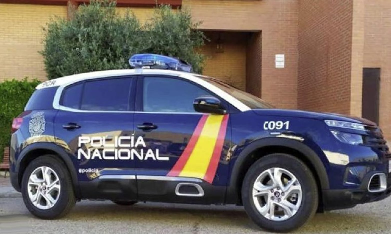 Pareja arrestada en Alicante por dejar niños de 1, 3 y 6 años en casa sola