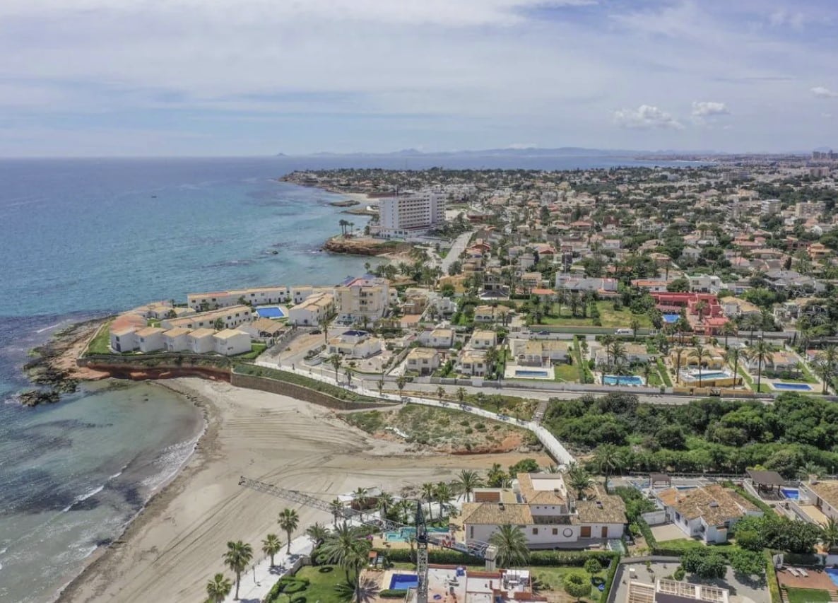 Verano 2025: La ley de Murphy causa estragos en la Orihuela Costa
