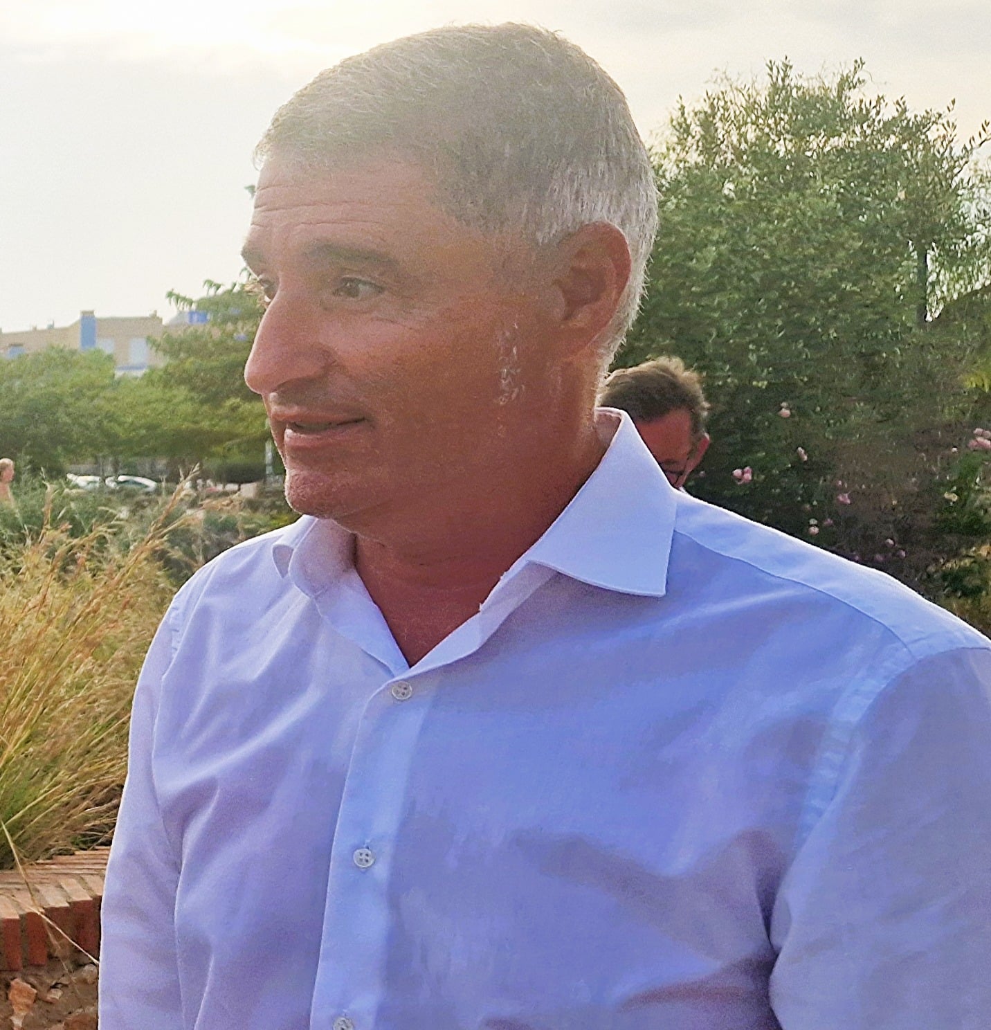 Alcalde de Orihuela bajo fuego por “Estudios incompletos”