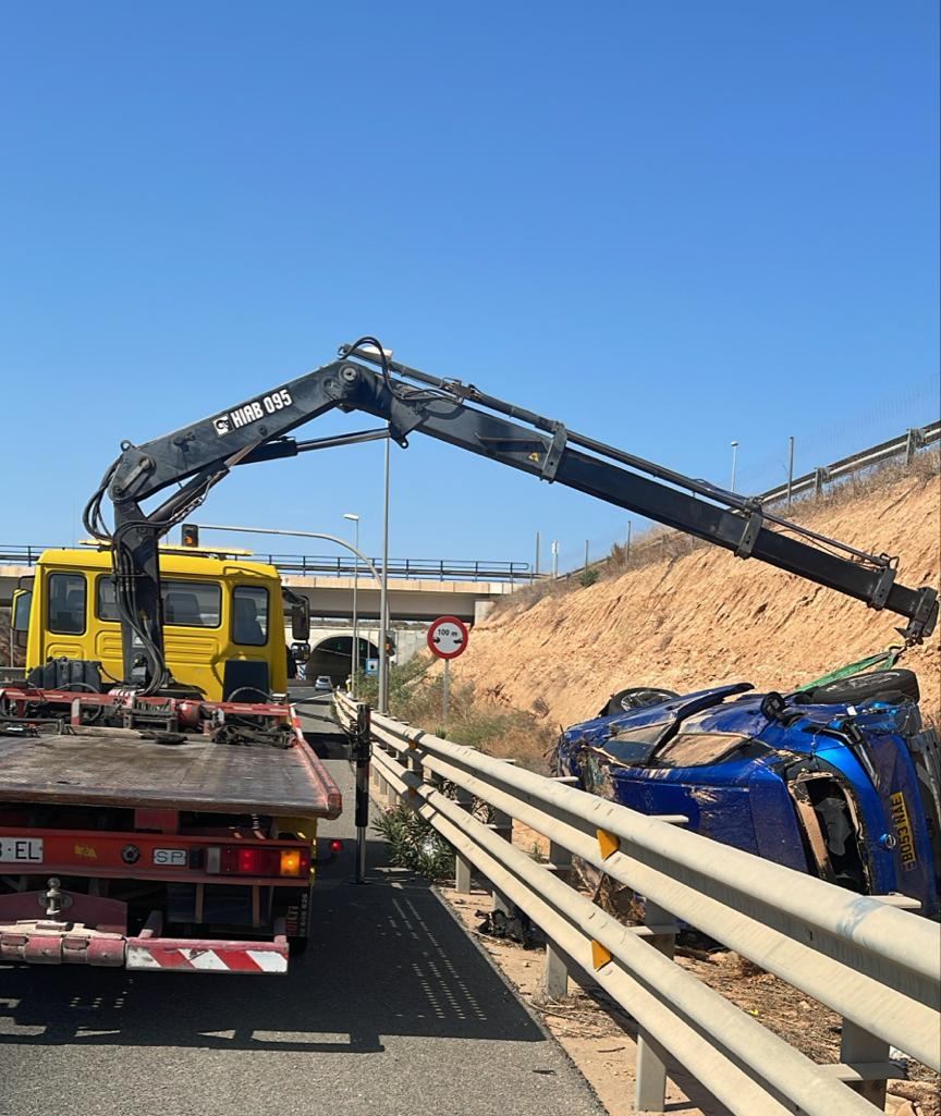 Misterio de automóvil abandonado en AP-7 finalmente se aclaró