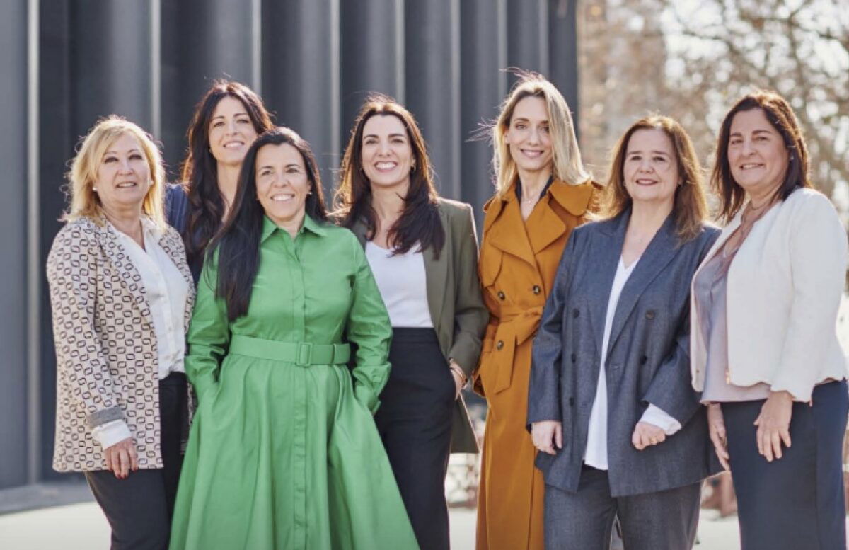 Liderazgo de las mujeres en negocios en las noticias semanales de «Euro
