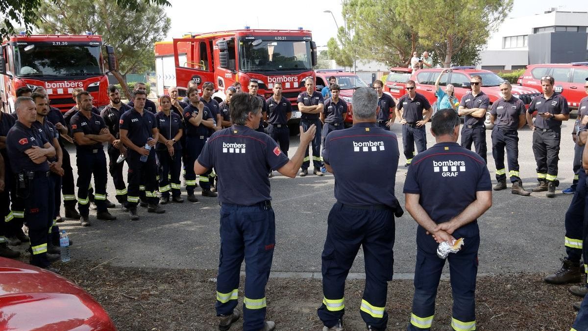 Las Autonomías Arriman El Hombro en la Lucha contra Los Incendios y Envía Ayuda Pese a la Crispación Polís
