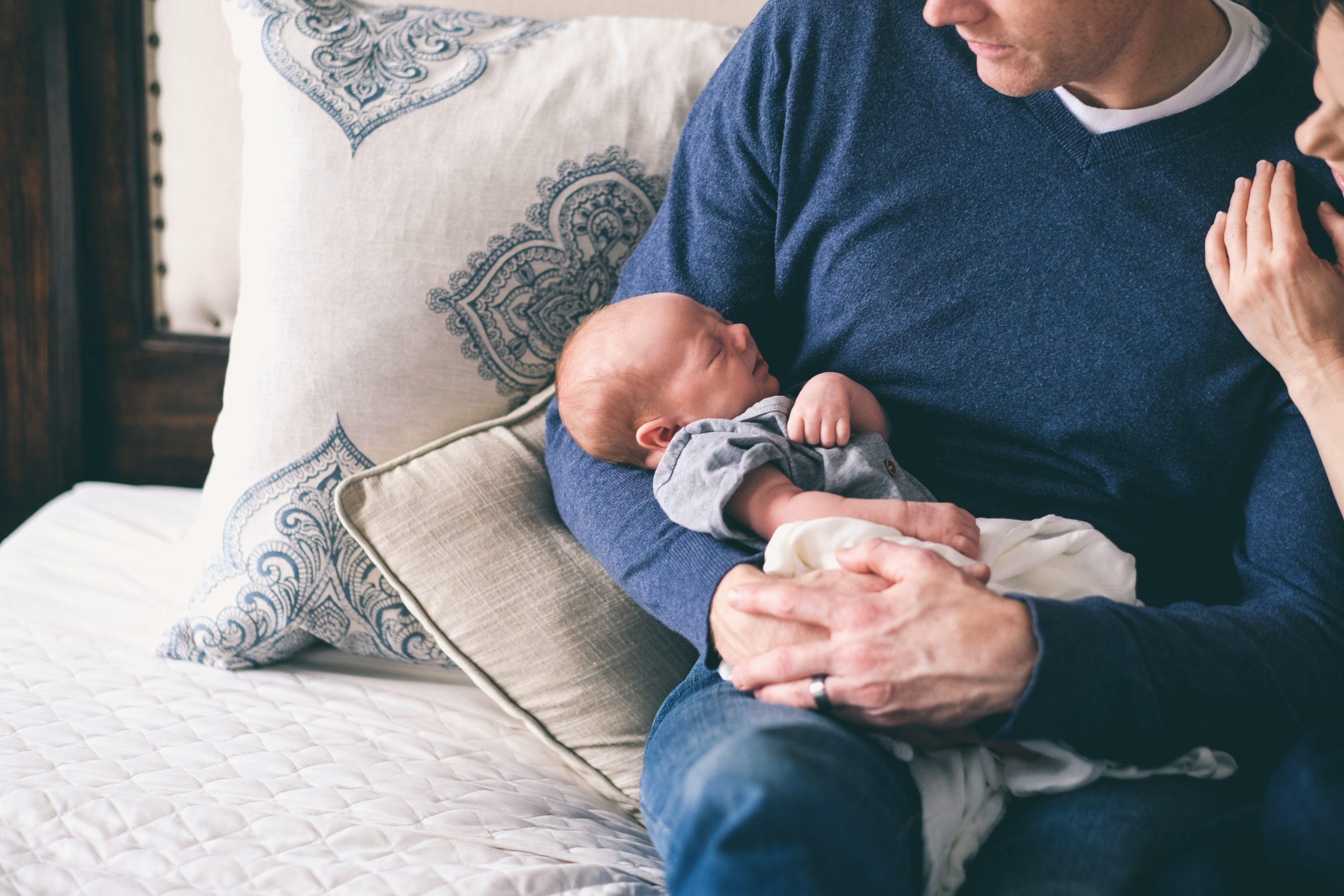 Todo lo que necesita saber como España aprueba la extensión de licencia parental remunerada