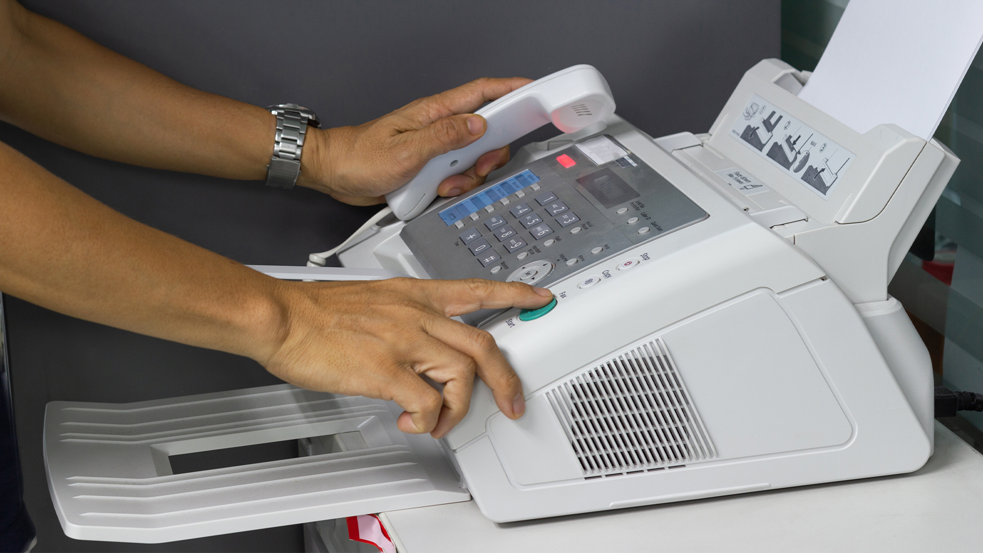 Office Staples perdidos por la historia revelados a medida que los británicos recurren cada vez más a la tecnología para llevar a cabo funciones en el lugar de trabajo