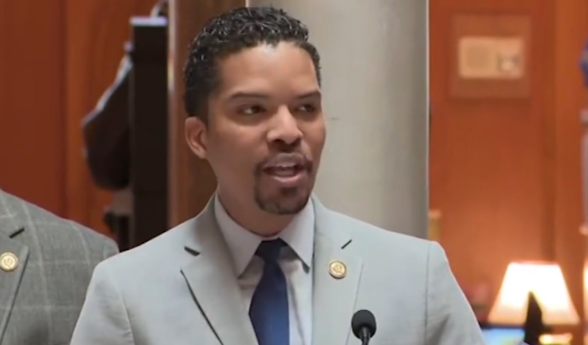ICE notifica a la DOJ de Democrat Connecticut State State State ‘Instagram Instagram Post Doxxing La ubicación en vivo de ICE en advertencia a los ilegales | El experto de la puerta de entrada