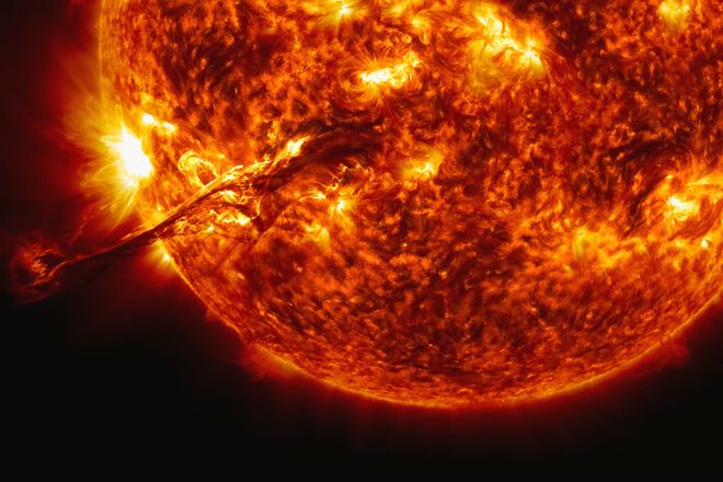 El viaje de una sonda solar al sol ha revelado el misterio de las bengalas solares