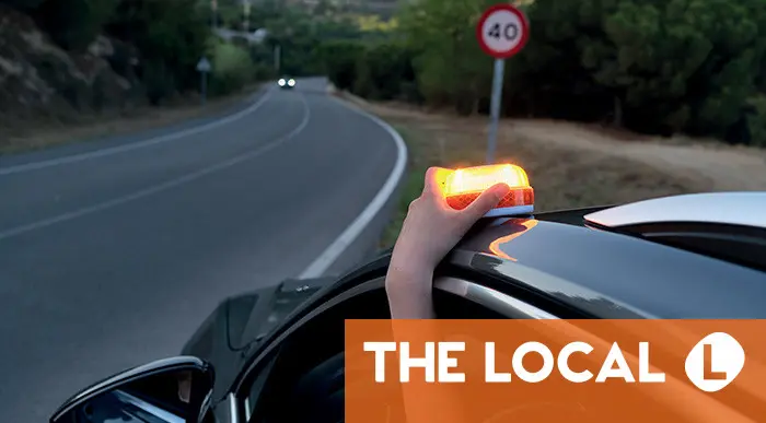 ¿Los turistas que conducen en España necesitan llevar la nueva luz de emergencia V-16?