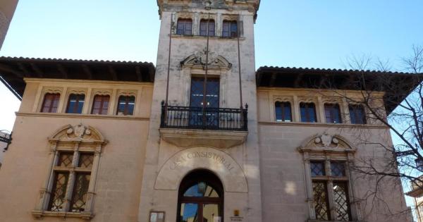 El empleado del ayuntamiento de Alcudia registró a 400 extranjeros ilegales a cambio de efectivo