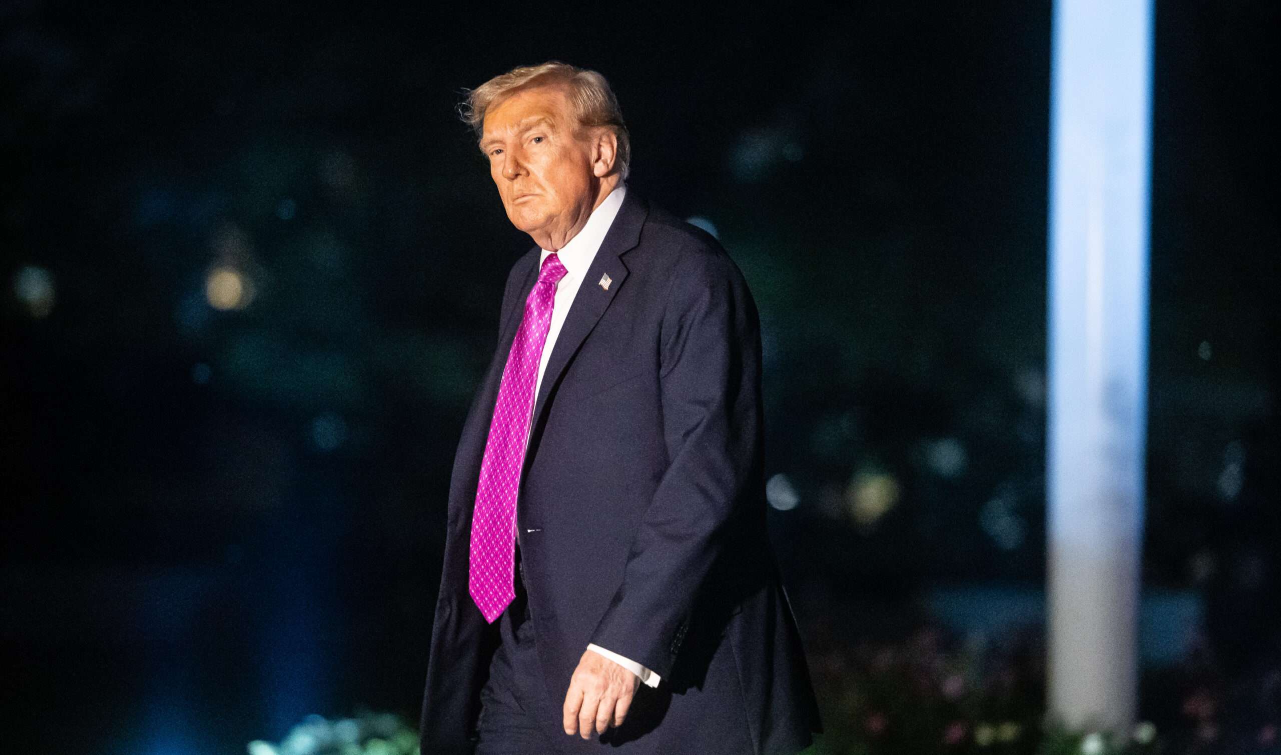 Trump tiene la costumbre de afirmar una autoridad amplia y no revisable