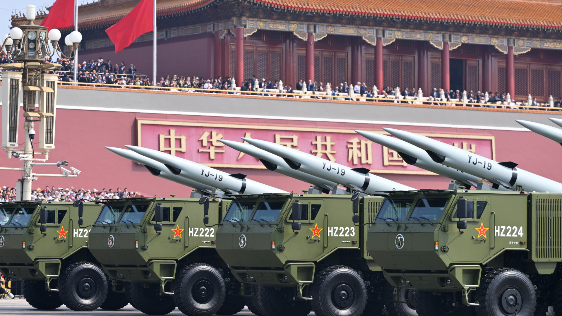 China muestra misiles hipersónicos avanzados, ICBMS y drones en el desfile militar (fotos)