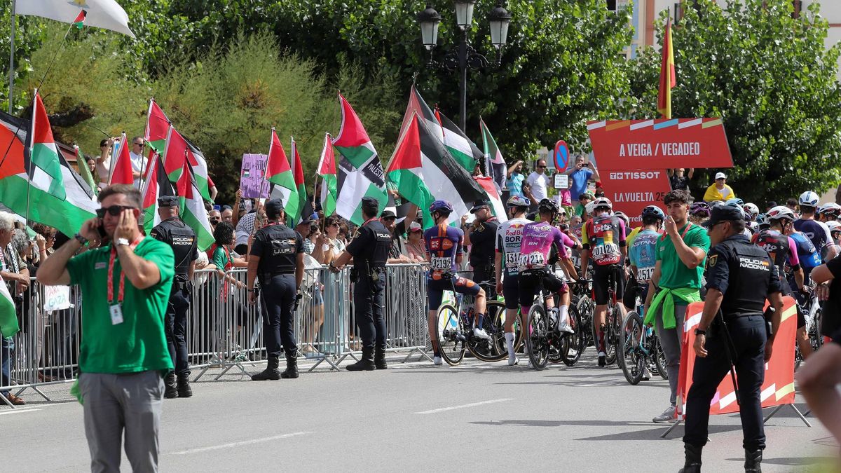 La Vuelta | El Gobierno Aboga por la expulsiones de los equipos israelíes de competaciones deportivas como se huizo con rusia