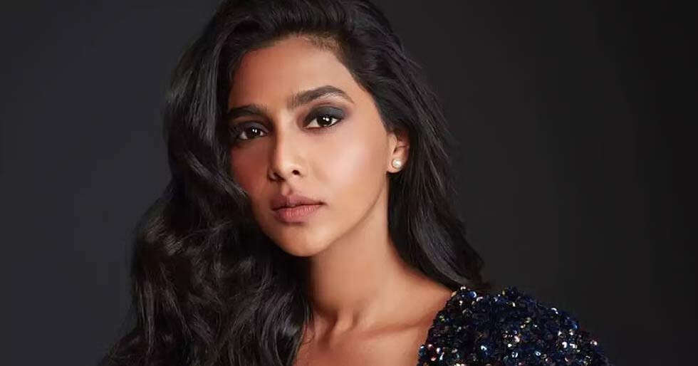 Aishwarya Lekshmi se encuentra fuera de Instagram para reclamar su ser creativo