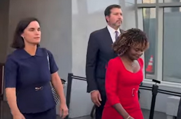 Karine Jean-Pierre no pudo escapar lo suficientemente rápido cuando los periodistas lo cuestionaron después de testificar ante el Congreso sobre Biden (Video) | El experto de la puerta de entrada