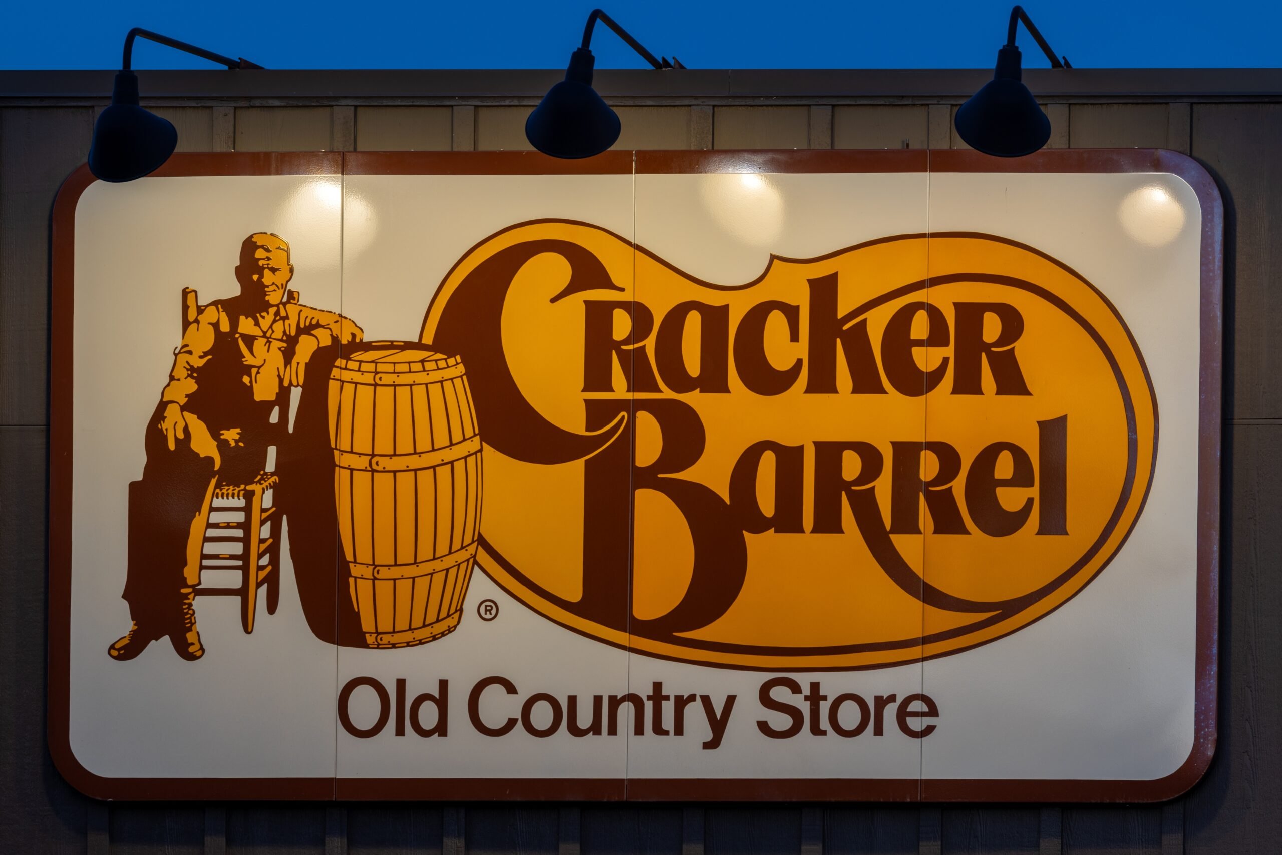Cracker Barrel zanja nuevas remodelaciones, ya que reconstruye la aprobación del cliente